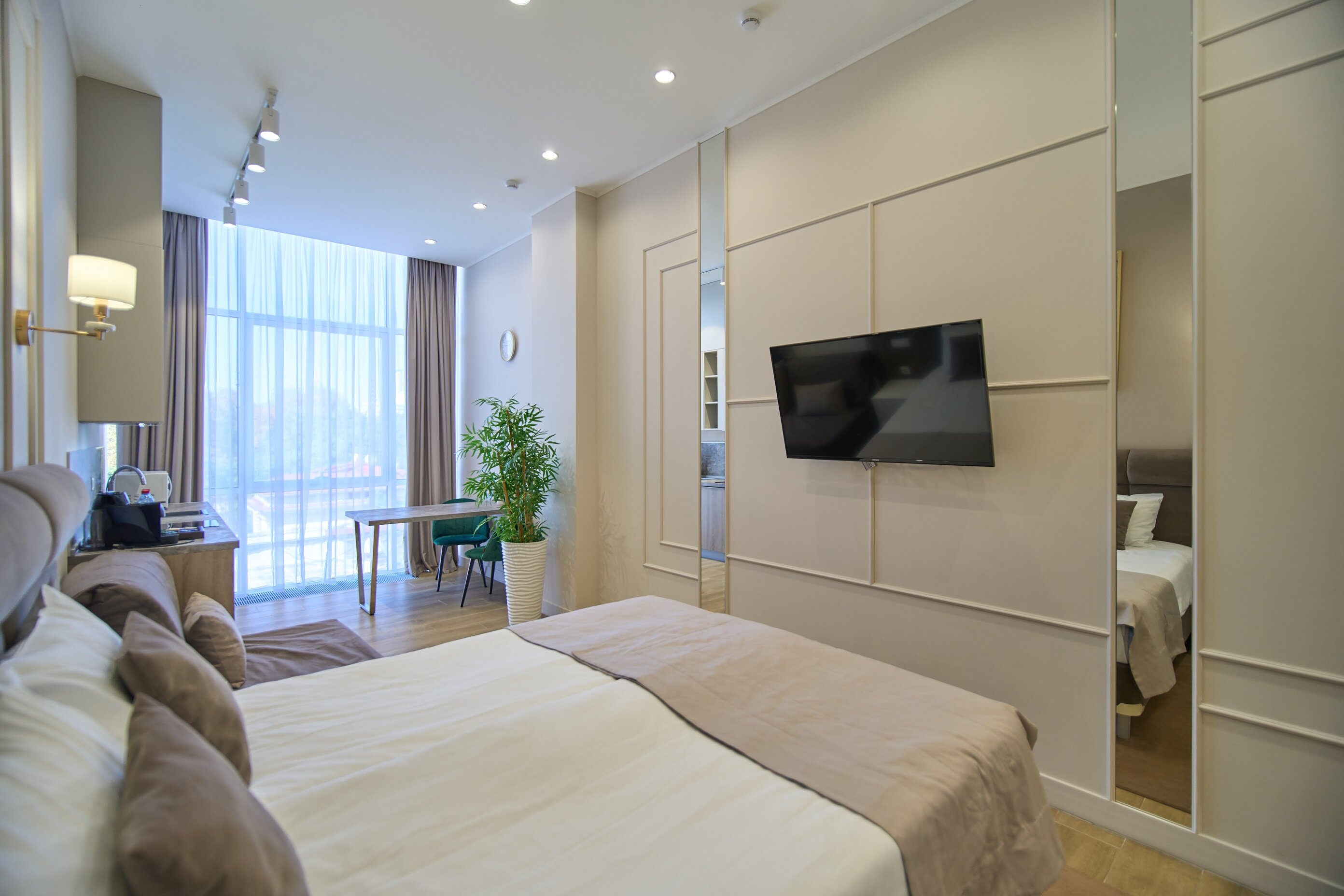 Фото South Mirror Residence