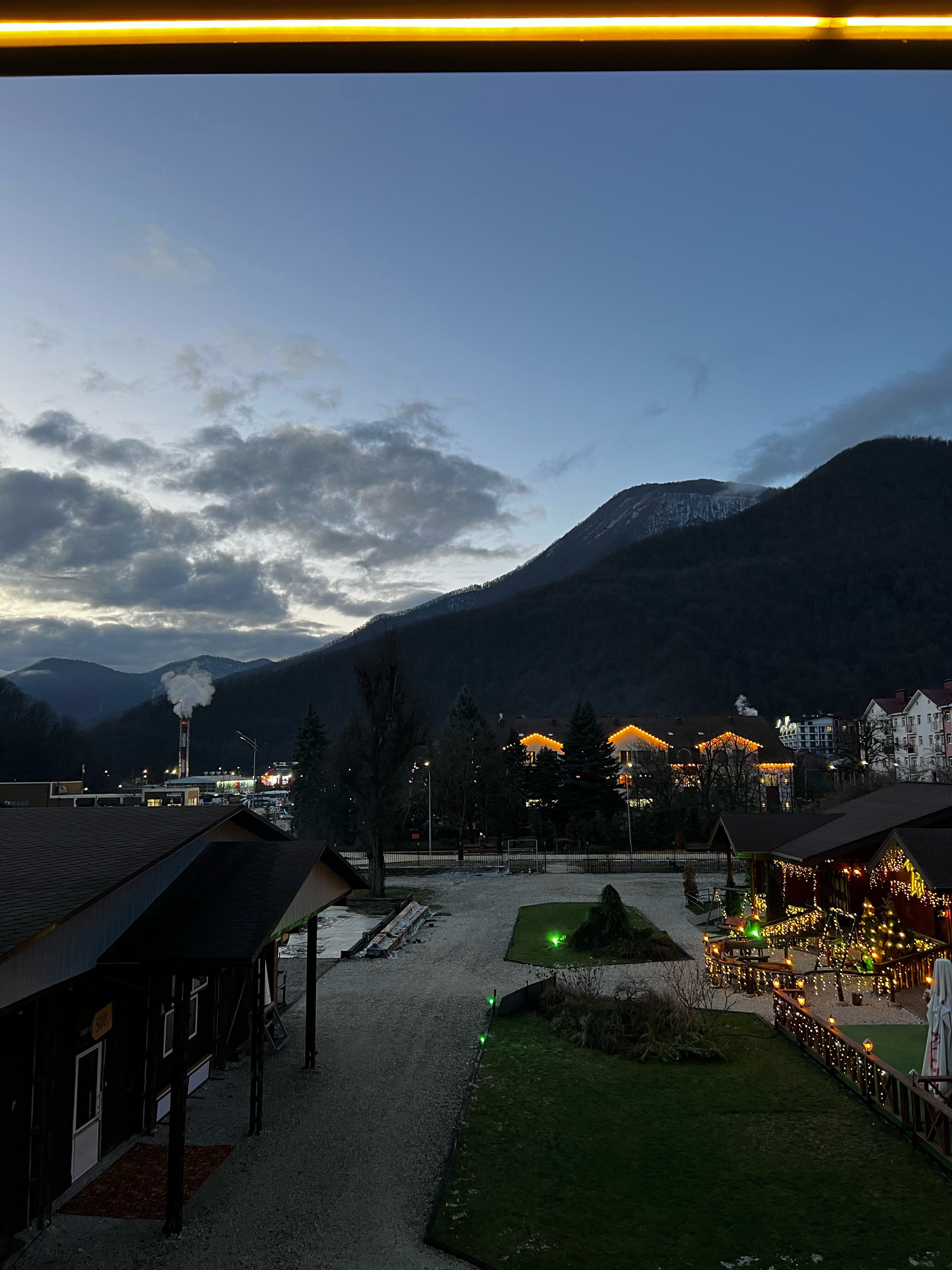 Фото Country Hills Resort