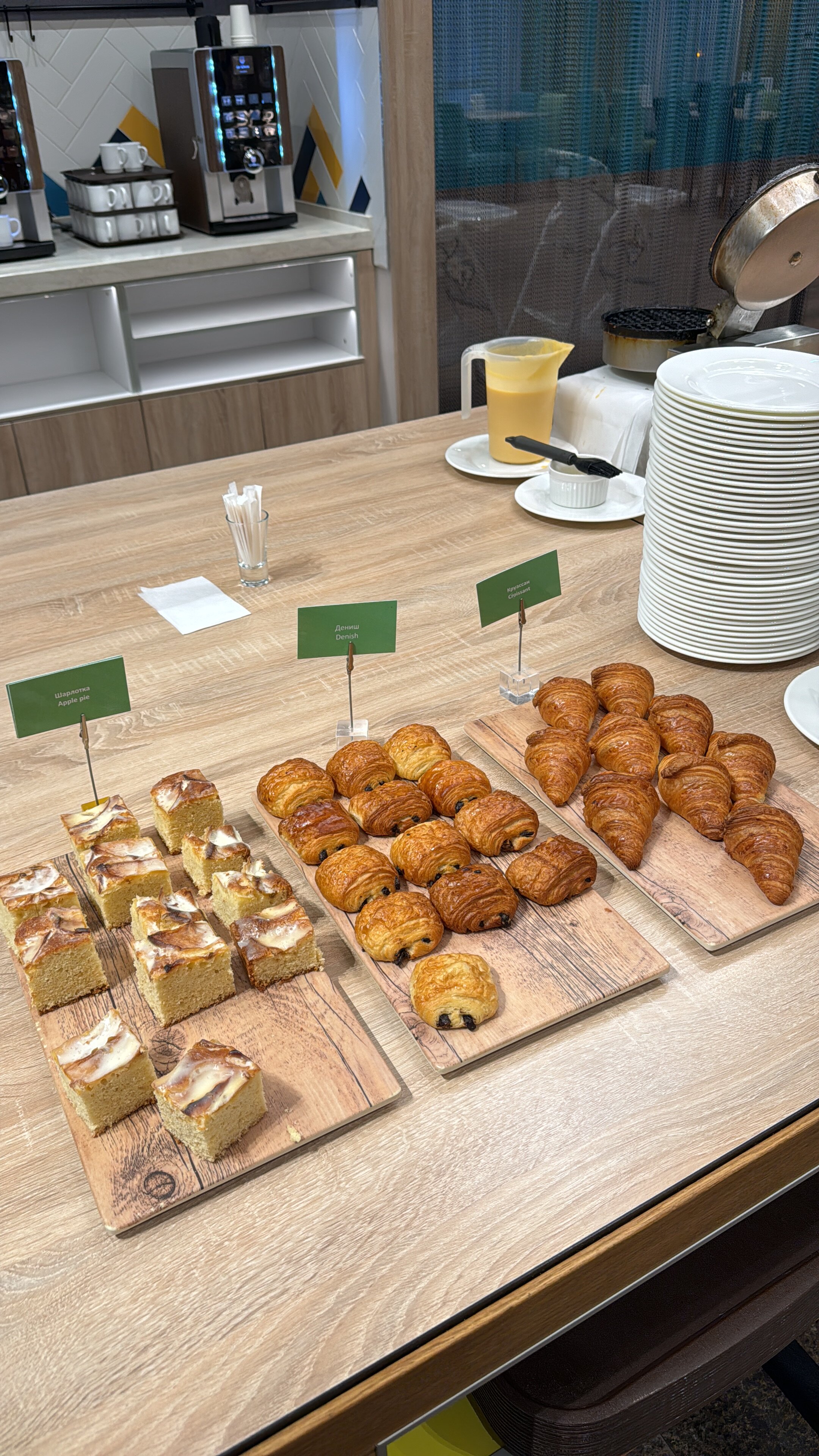 Фото Hampton by Hilton Astana Triumphal Arch