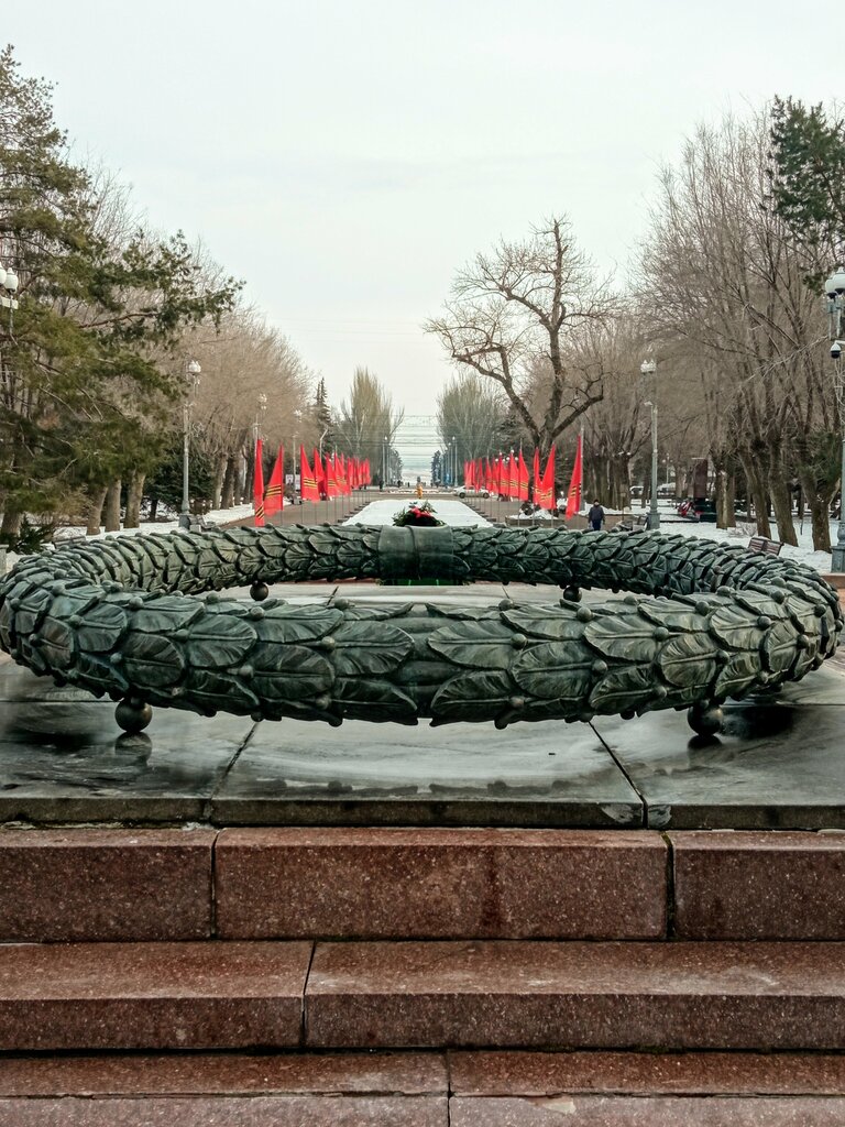 Памятник, мемориал Вечный огонь, Волгоград, фото