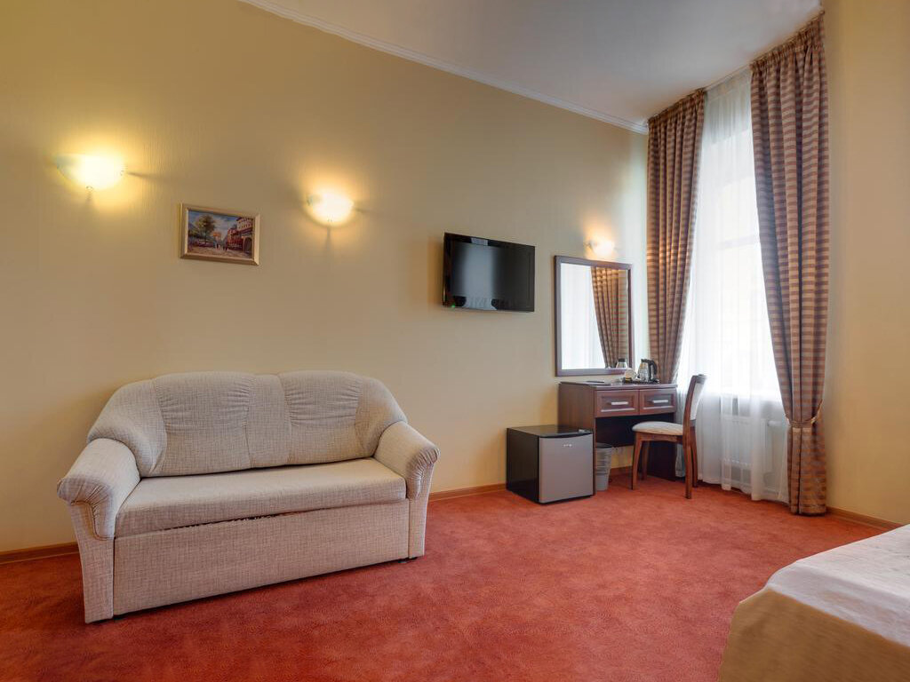 Фото Solo Исаакиевская площадь