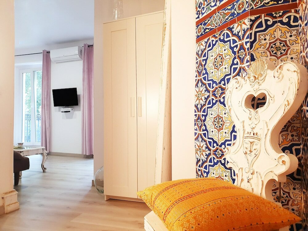 Фото Palace House Hércules 92