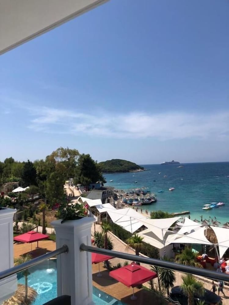 Фото Poda Boutique Hotel