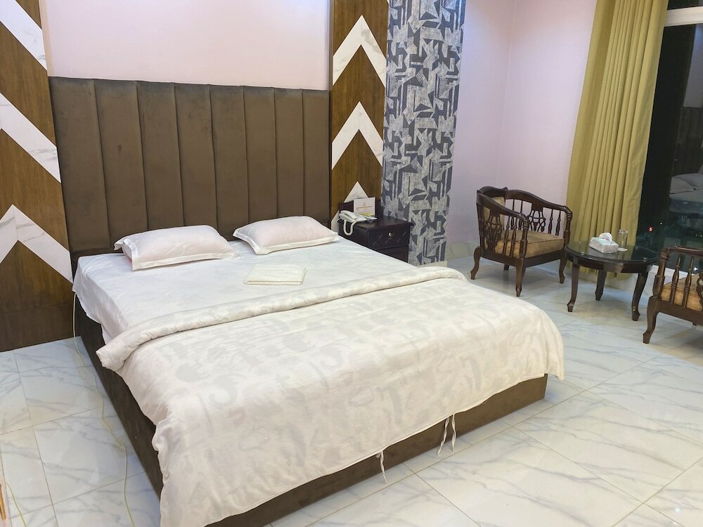 Фото Hotel Grand Akther