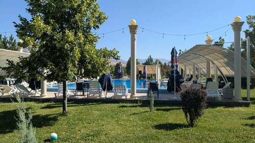 Borispolda samimiy dam olish