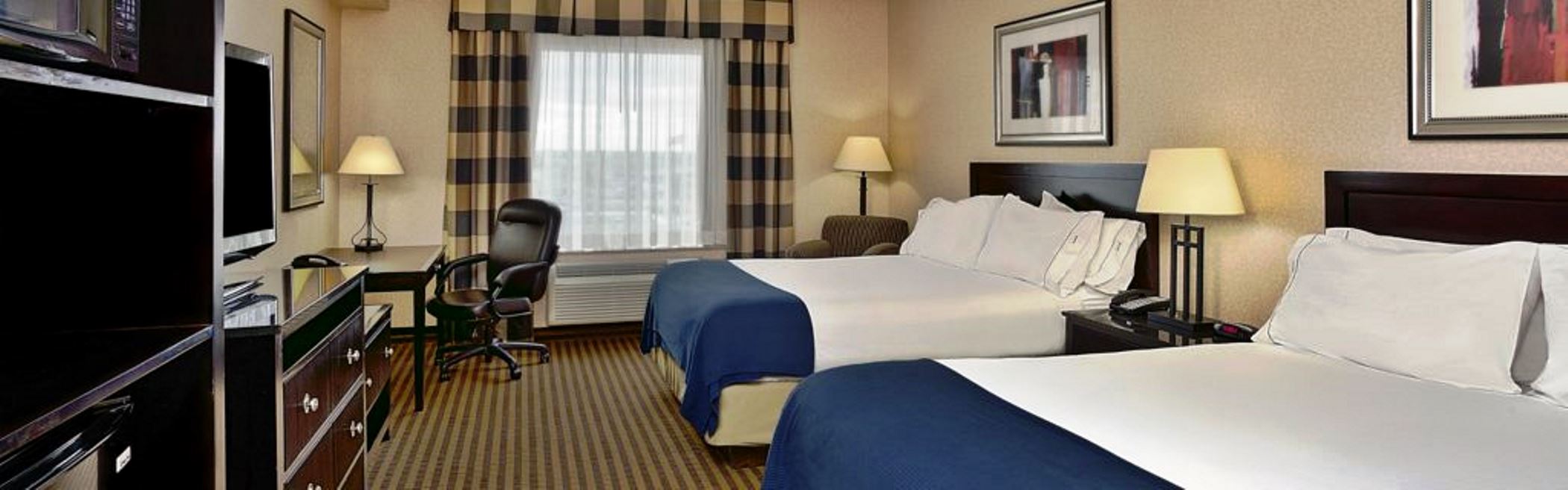 Фото Newmarket Hotel & Suites