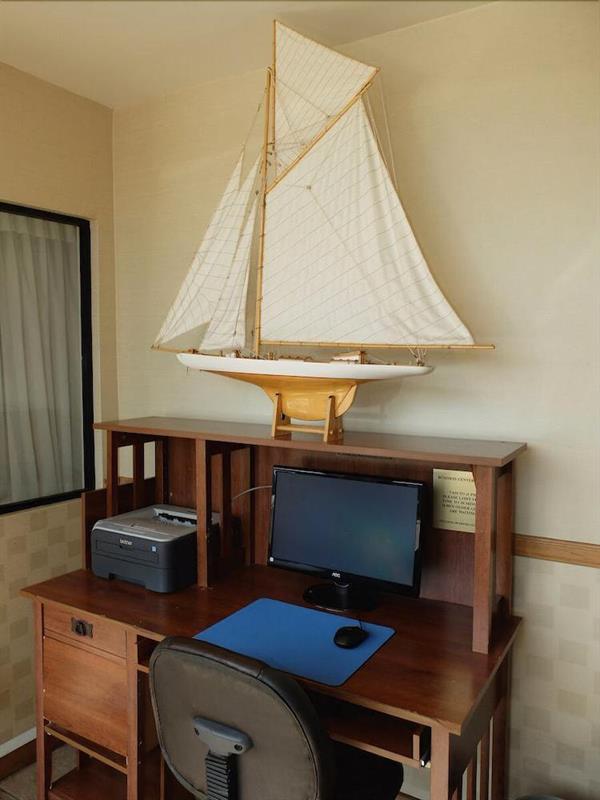 Фото Jolly Roger Hotel