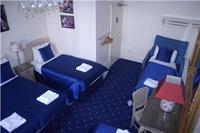 Фото Blades Hotel