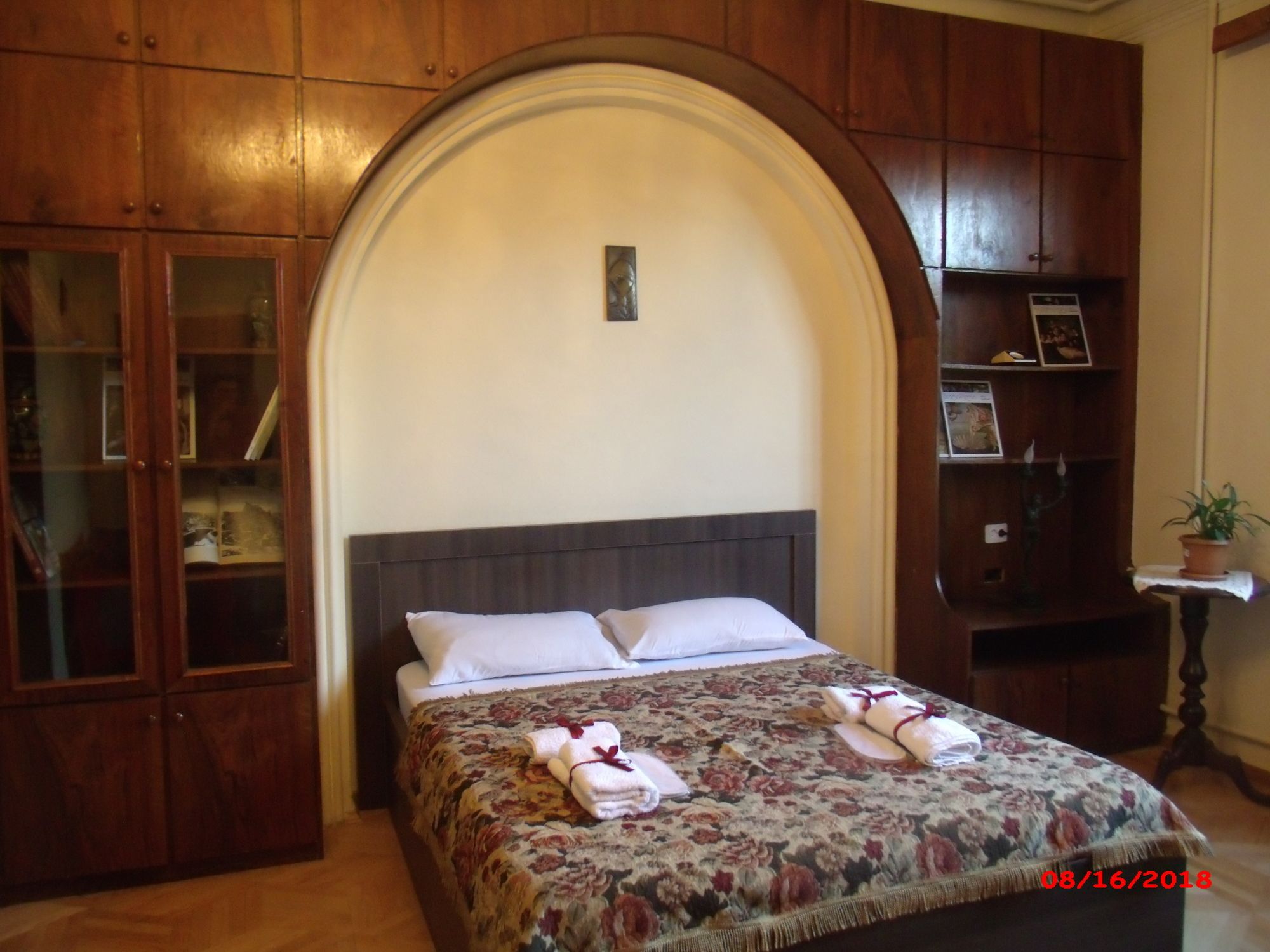 Фото Vedzisi garden hotel