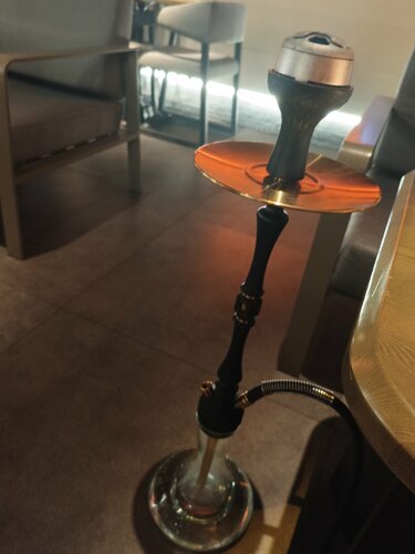 Egri-bugri ayol surati