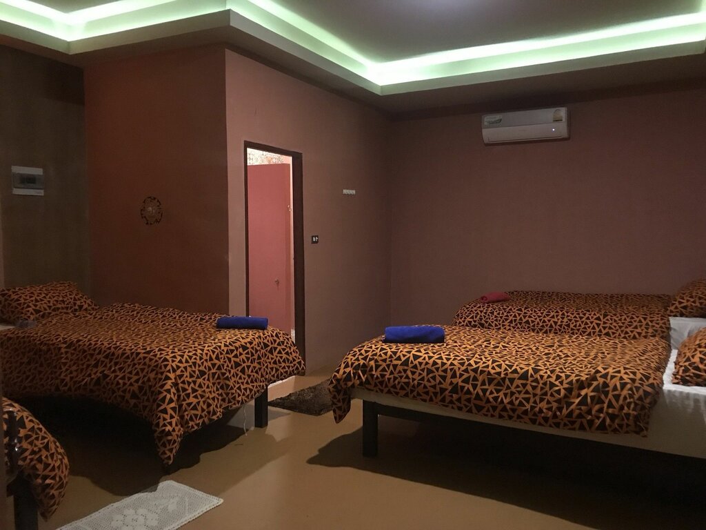 Hostel Bee Sleep Hostel & Nana Art gallery, Pattaya, photo