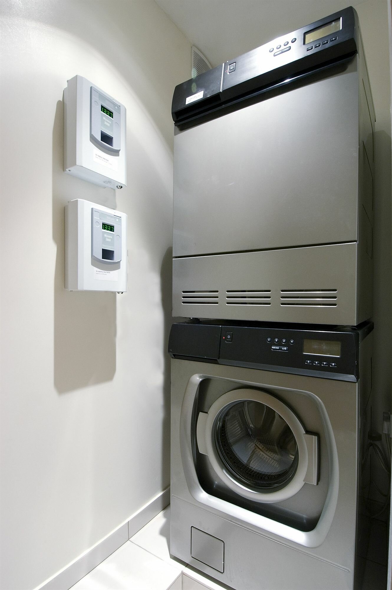 Фото Princes Square Serviced Apartments