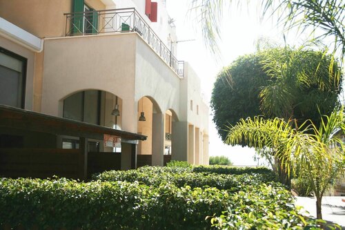 Гостиница Sunrise Arches Apartments в Лимассоле