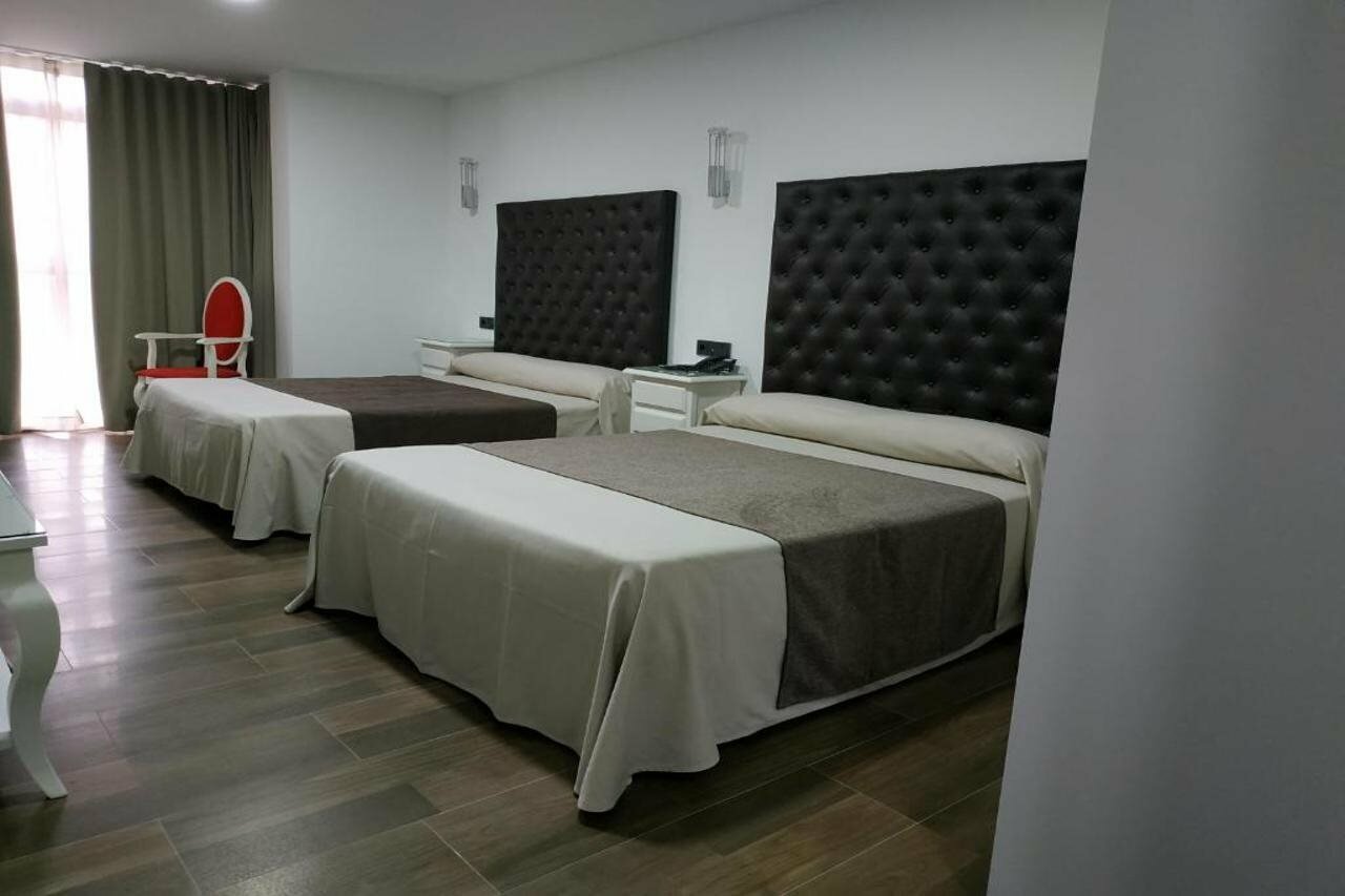 Фото Hotel Julián