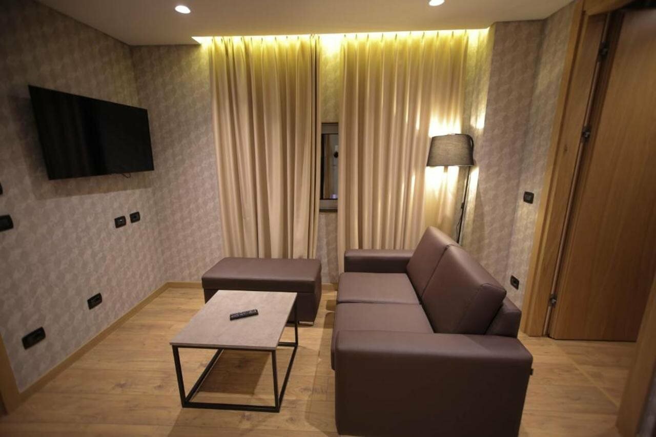 Фото Richmond Hotel