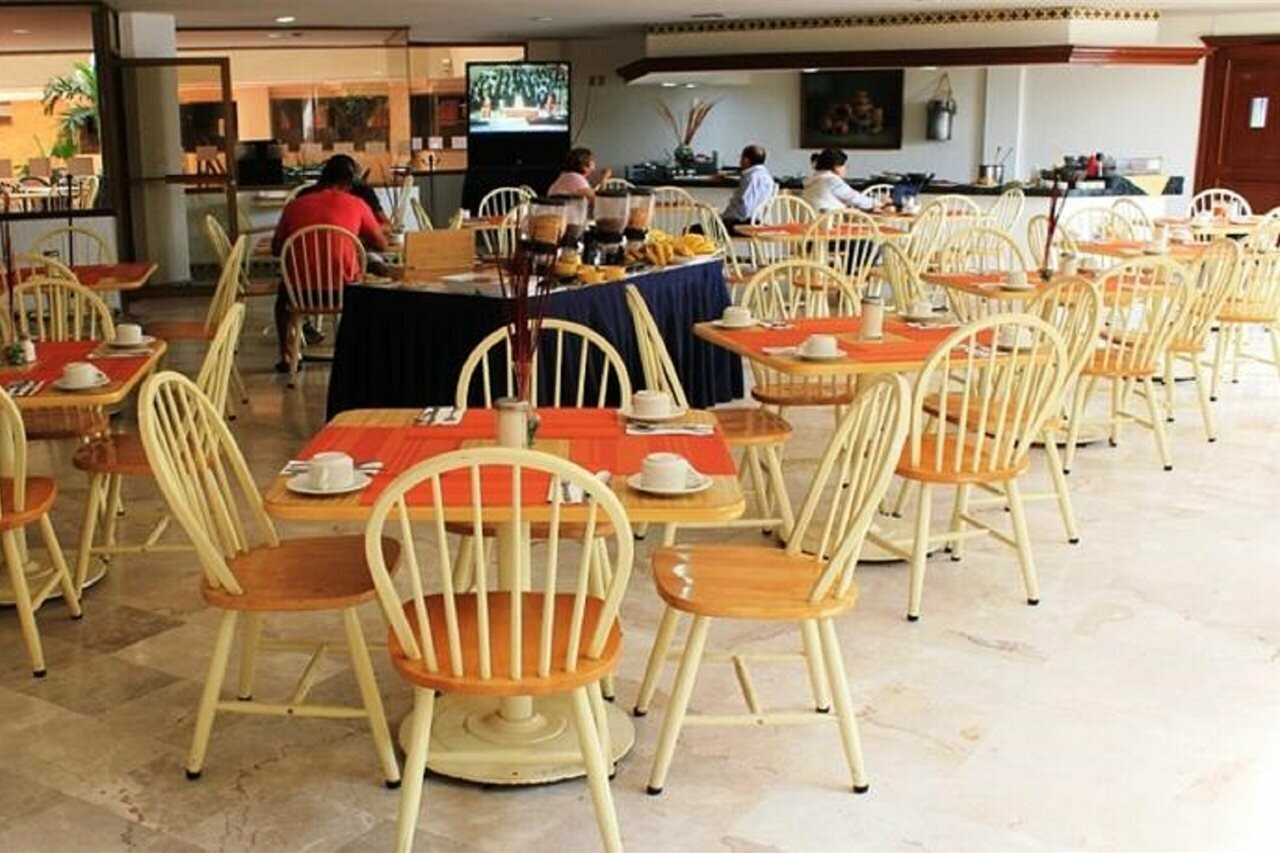 Фото Best Western Plus Plaza Florida & Tower