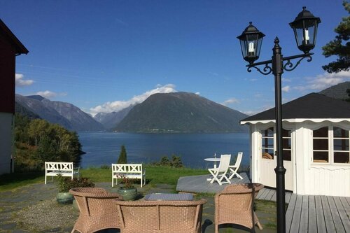 Гостиница Dragsvik Fjordhotel в Согн-ог-Фьюране