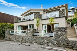 Гостиница Queenstown House B and B
