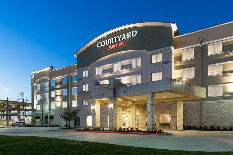 Гостиница Courtyard by Marriott Dallas Plano/Richardson в Плано