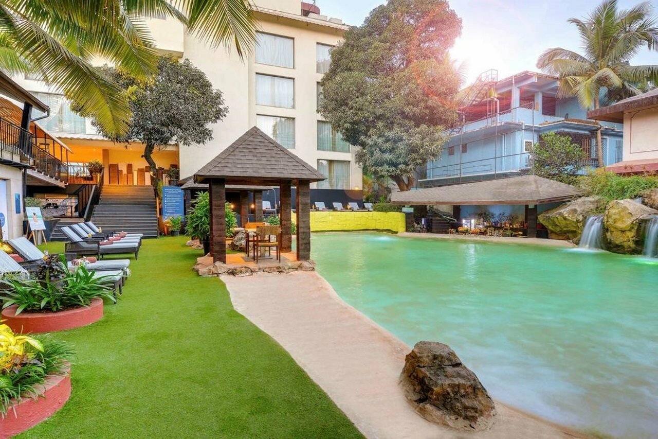 Фото отеля 2