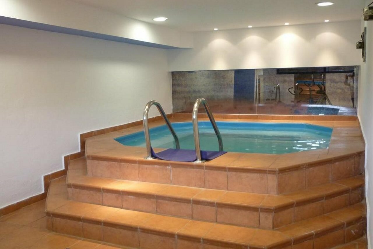 Фото Oasis Hotel