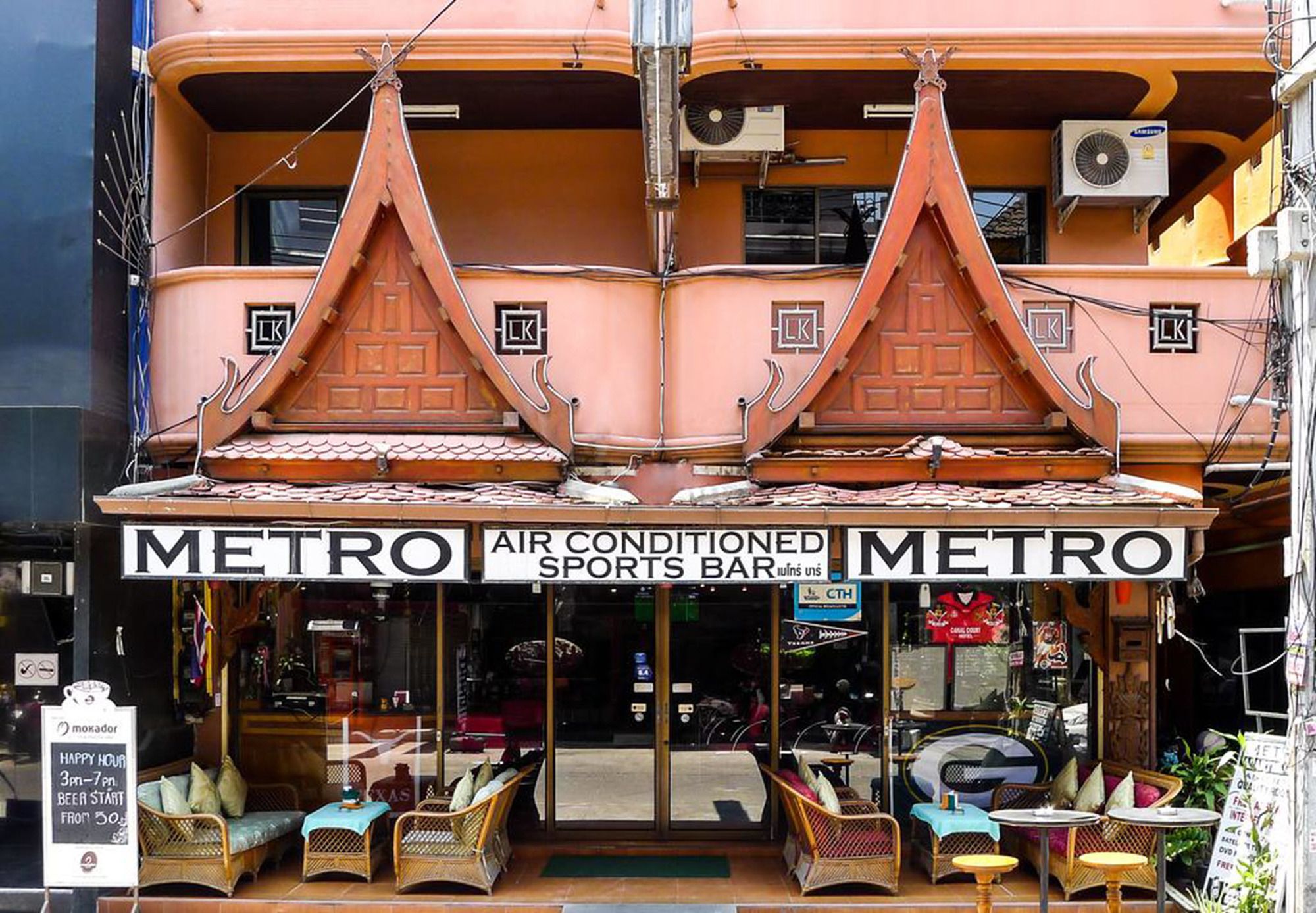 Фото Metro Apartments