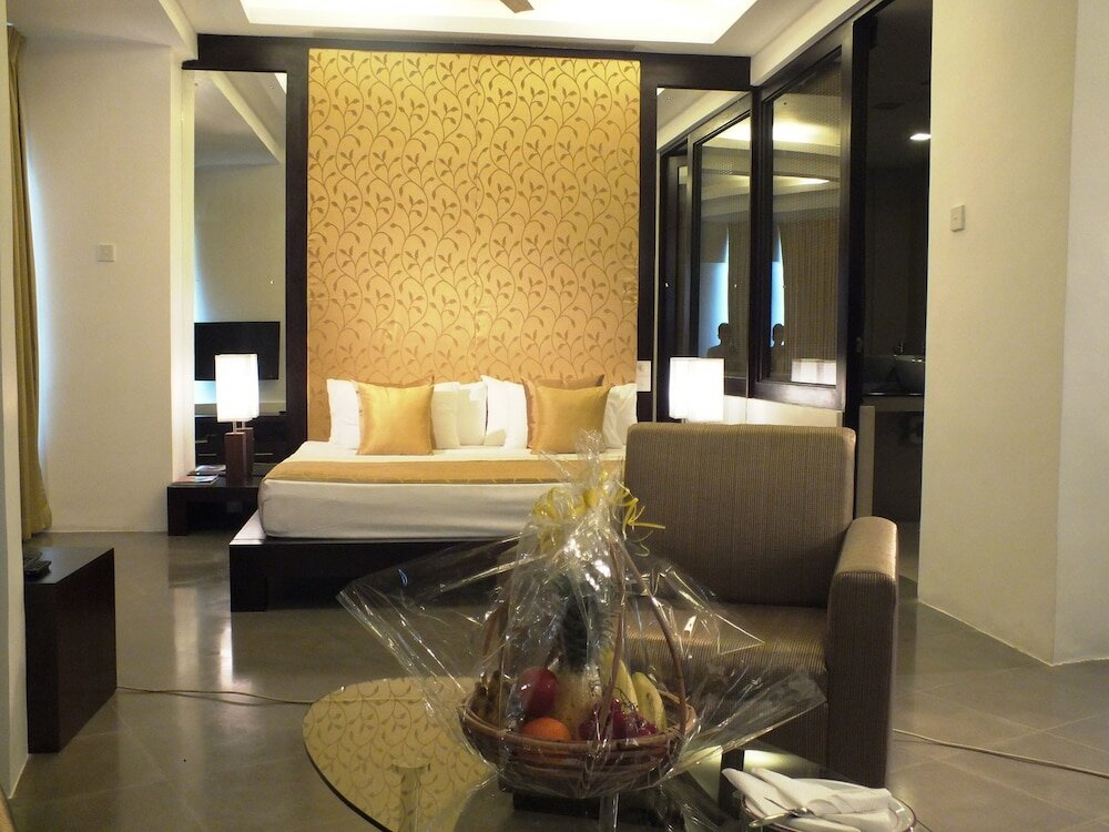 Фото The Tourmaline