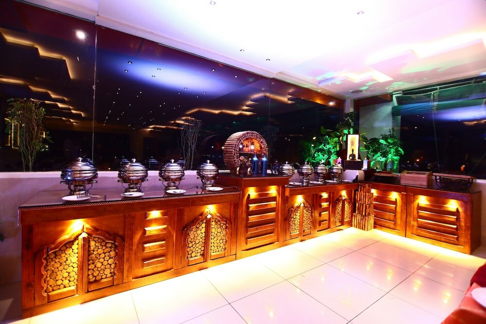 Фото Hotel Taj Inn