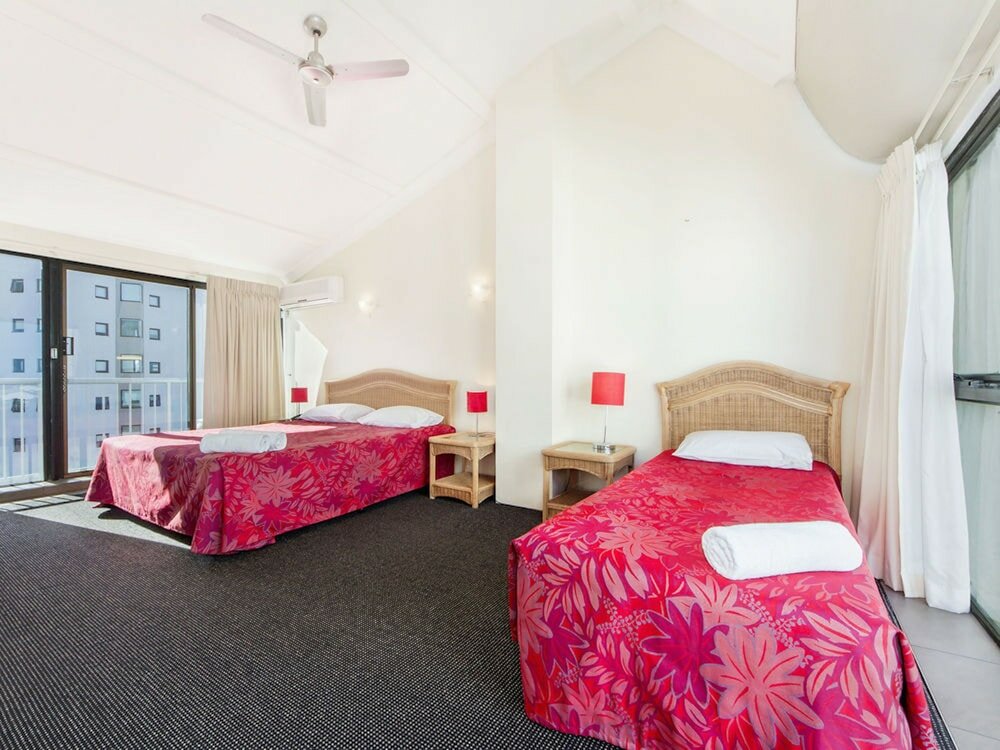 Фото Broadbeach Travel Inn Apartments