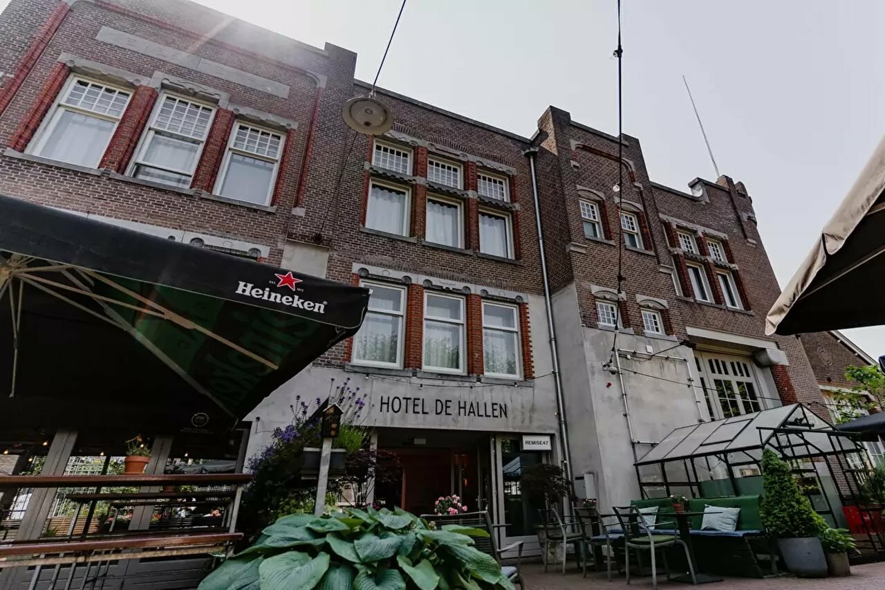 Фото Hotel De Hallen