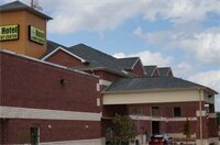 Фото The Bungalows Hotel & Event Center