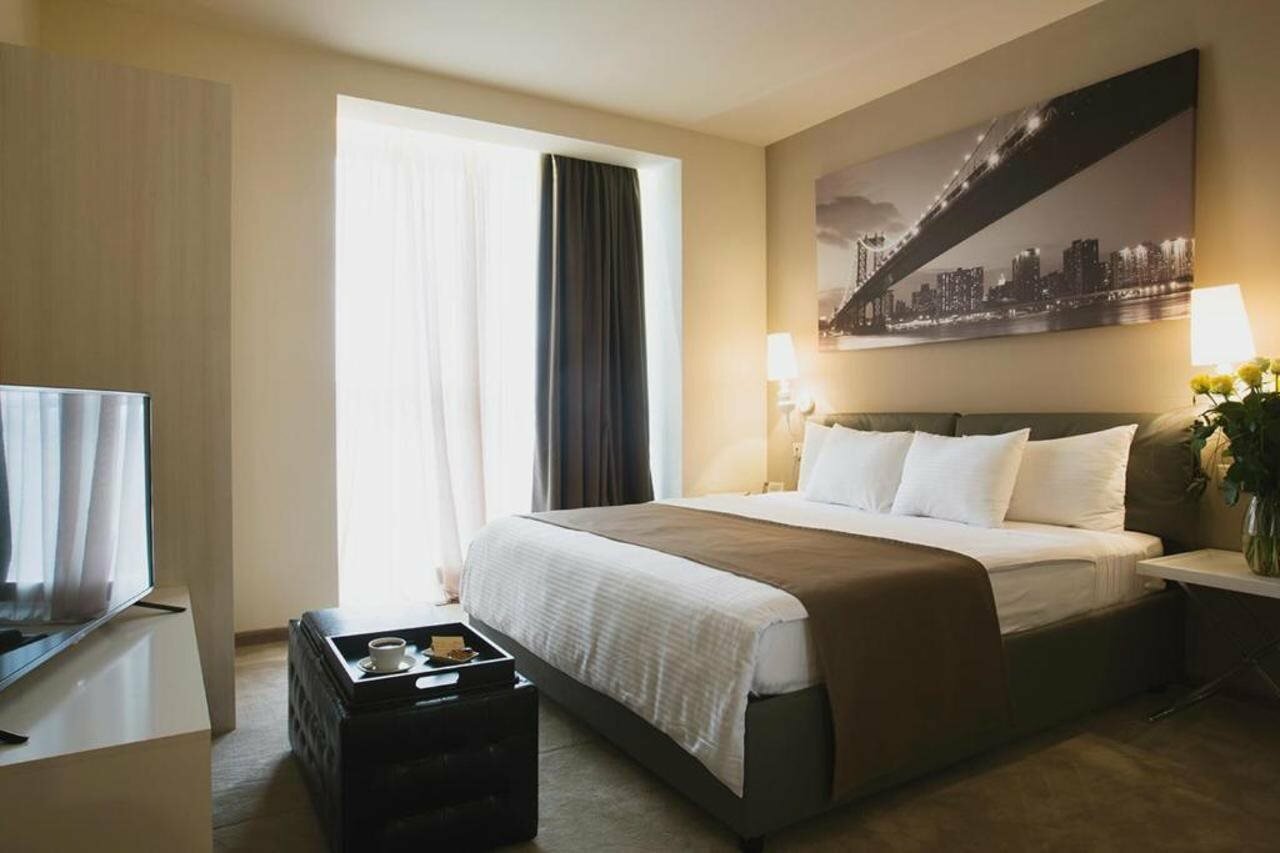 Фото Opera Suite Hotel