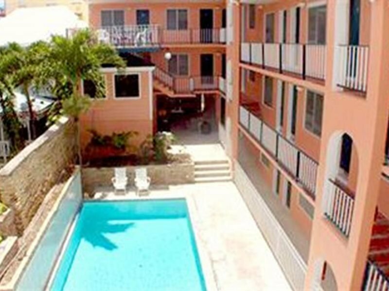 Фото Company House Hotel