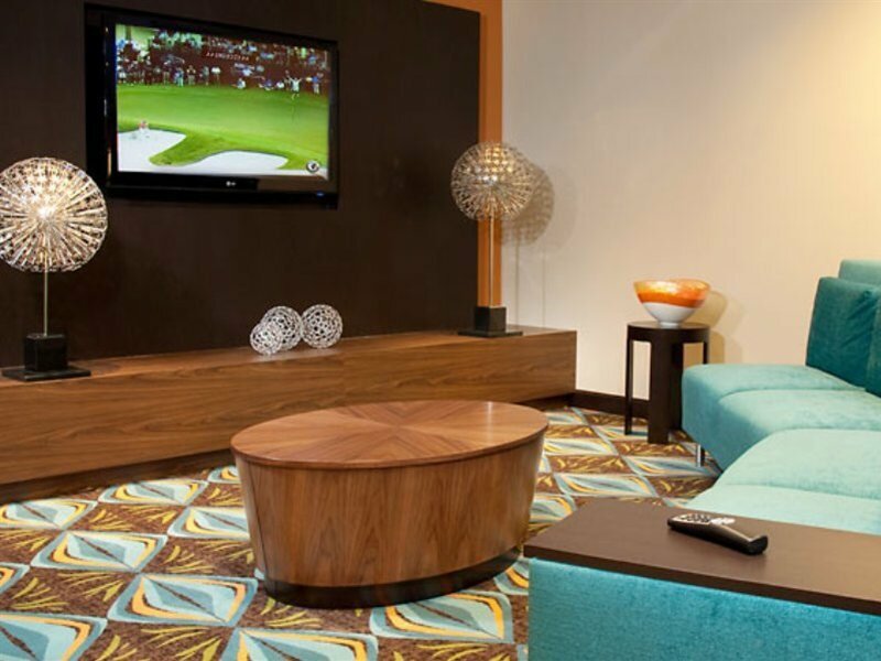 Фото Courtyard Miami Coconut Grove