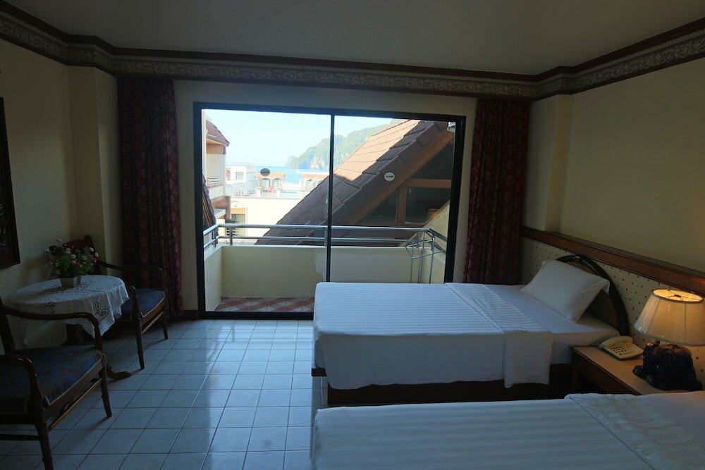 Фото Phi Phi Hotel