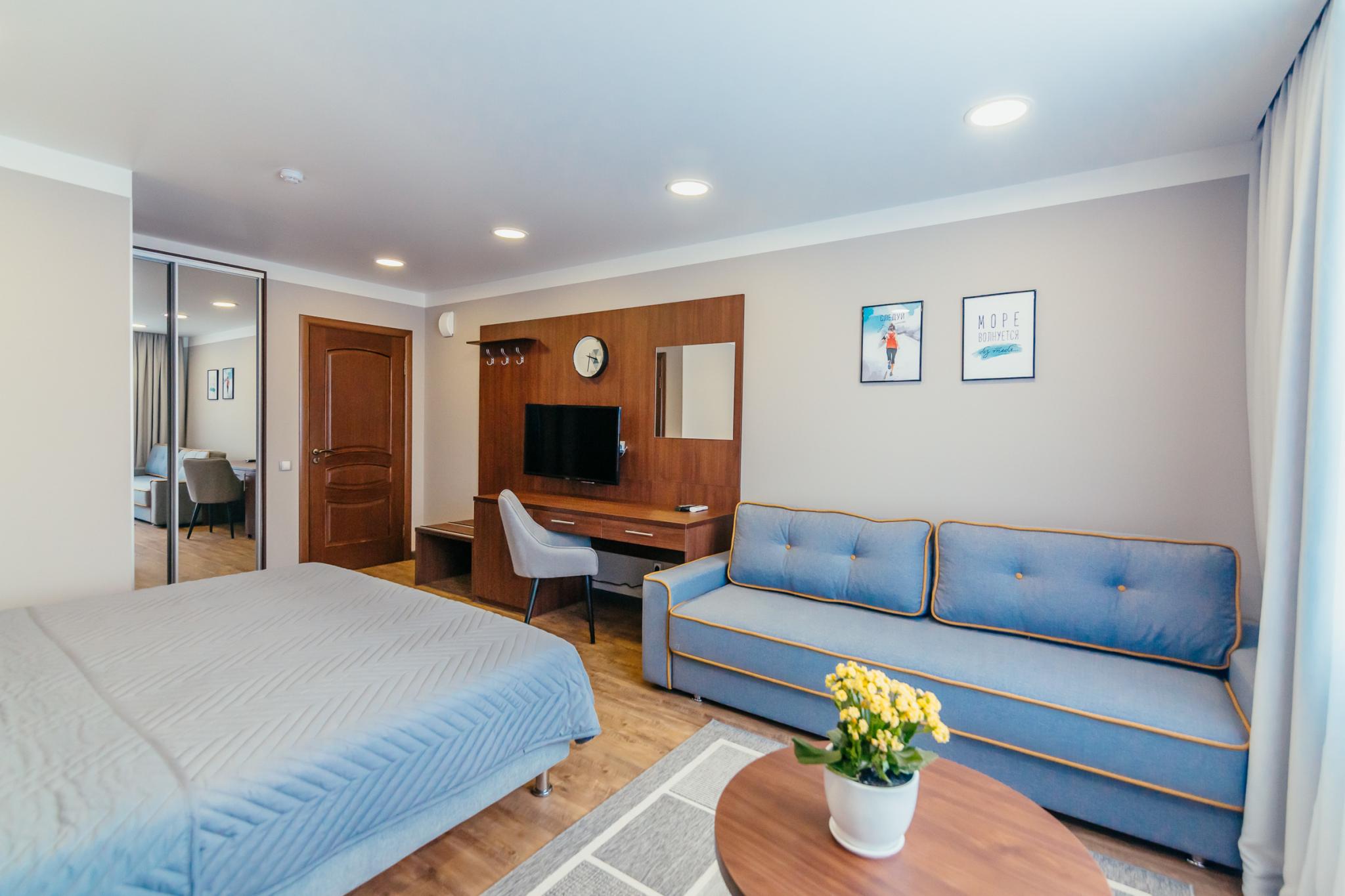 Фото Ле Мон