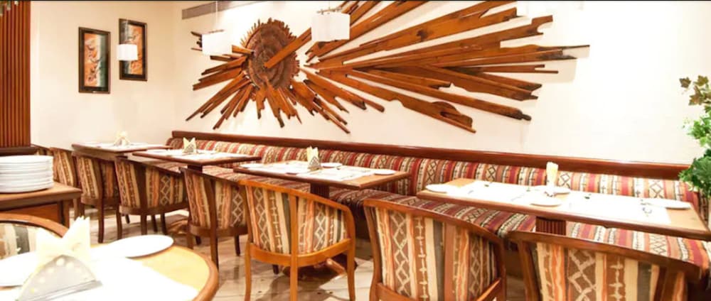 Фото Hotel Residency Andheri