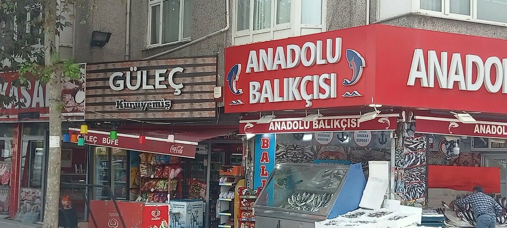 Nuts, snacks, dried fruits Gulec Nuts, Istanbul, photo