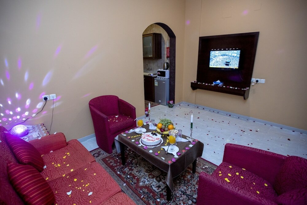 Фото Al Raha Hotel Suites