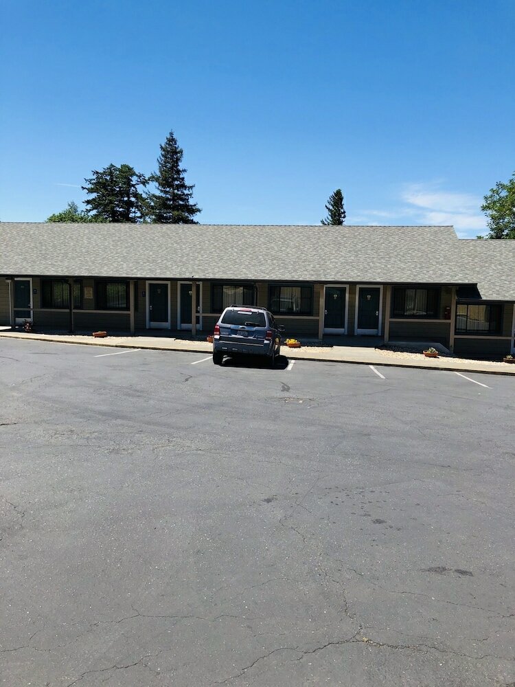 Фото Motel Garberville