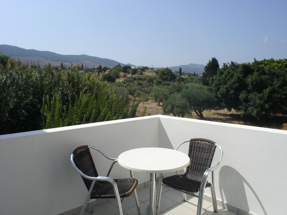 Фото Andromeda Hotel Apartments