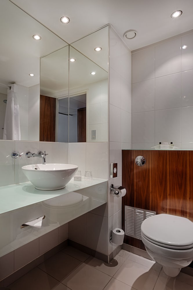 Фото Holiday Inn London Camden Lock, an Ihg Hotel