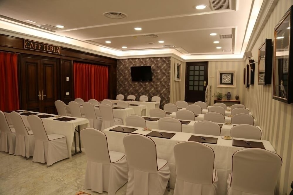 Фото Hotel M. A. Princesa Ana