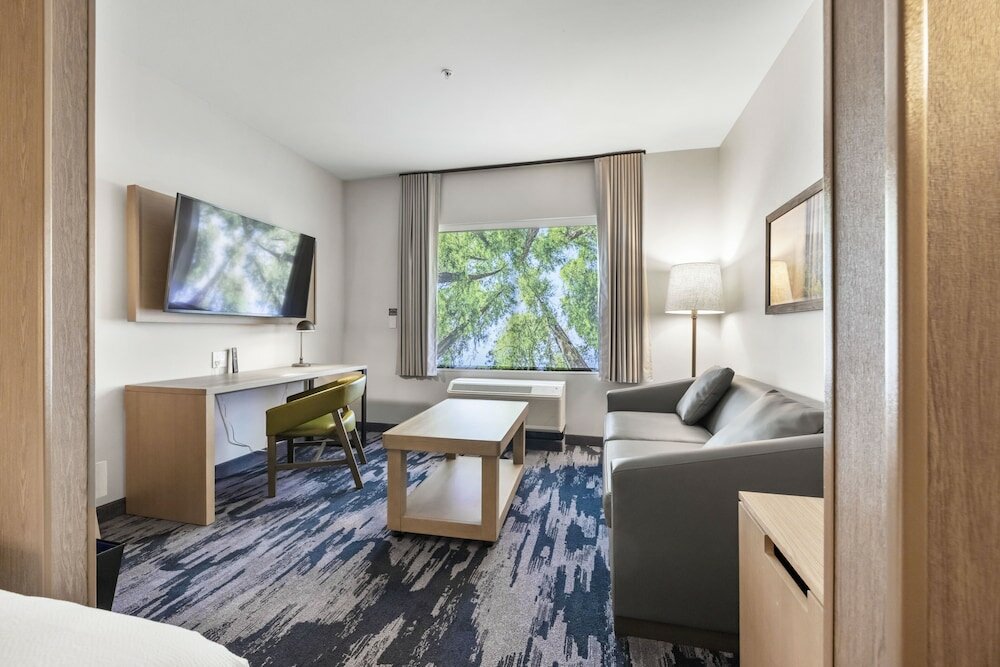 Фото Fairfield by Marriott Inn & Suites San Francisco Airport Oyster Point Area