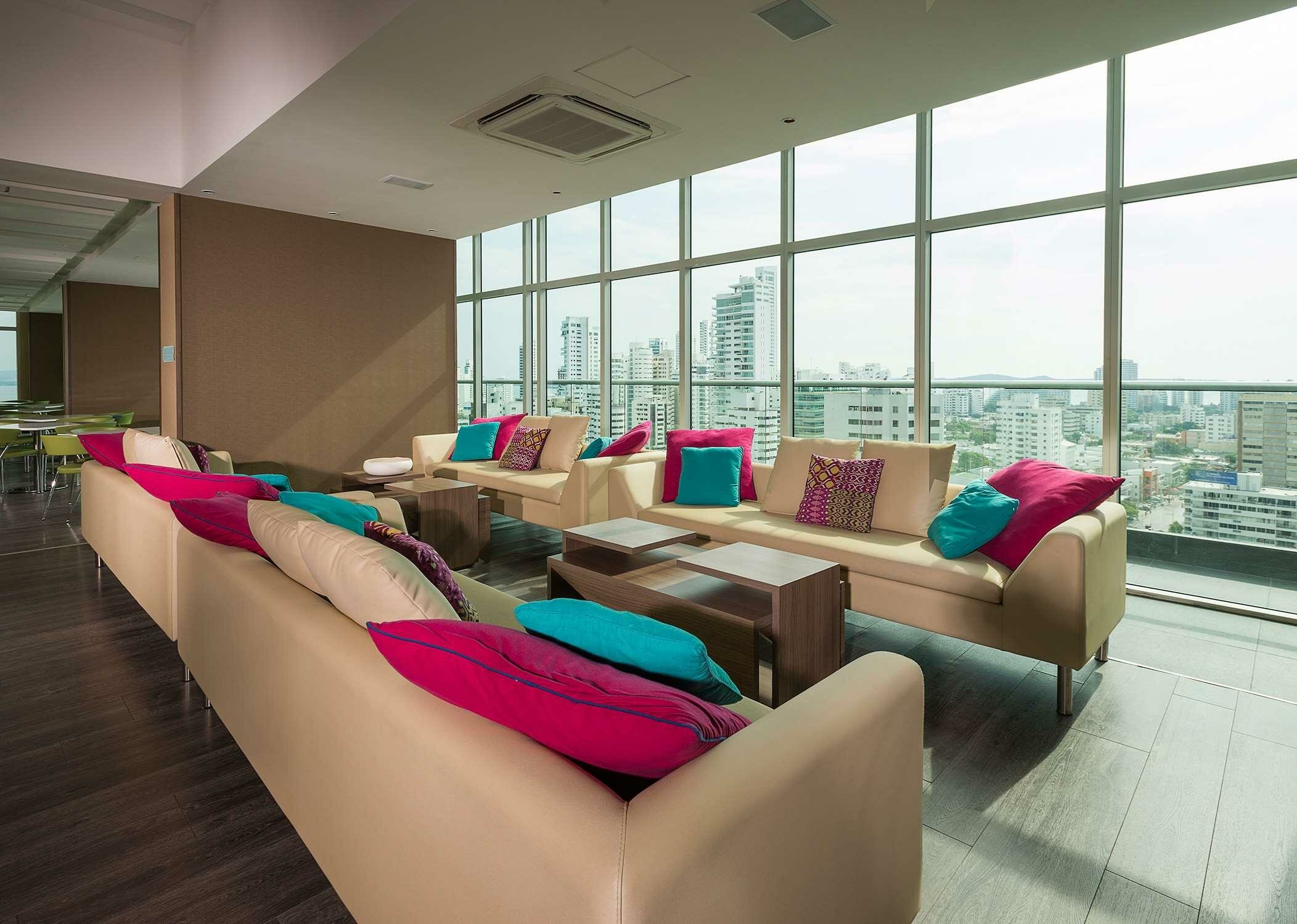 Фото Hampton by Hilton Cartagena