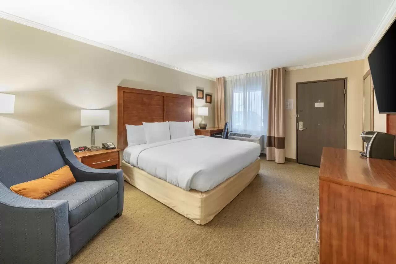 Фото Comfort Inn Santa Monica - West Los Angeles