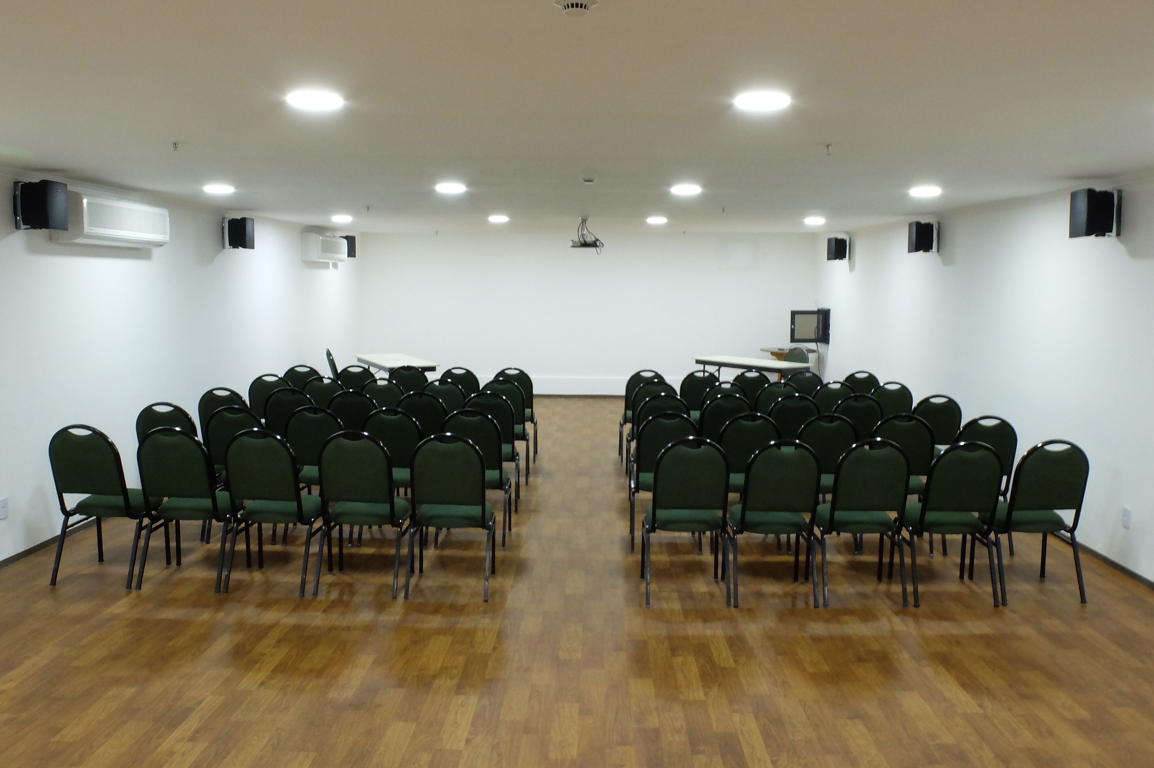 Фото San Diego Suítes Taubaté