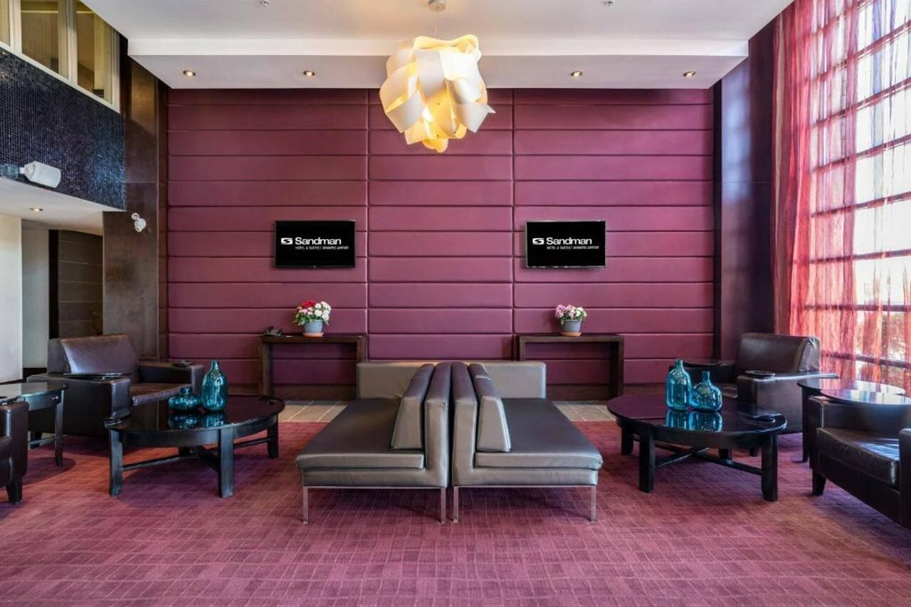 Фото Sandman Hotel & Suites Winnipeg Airport