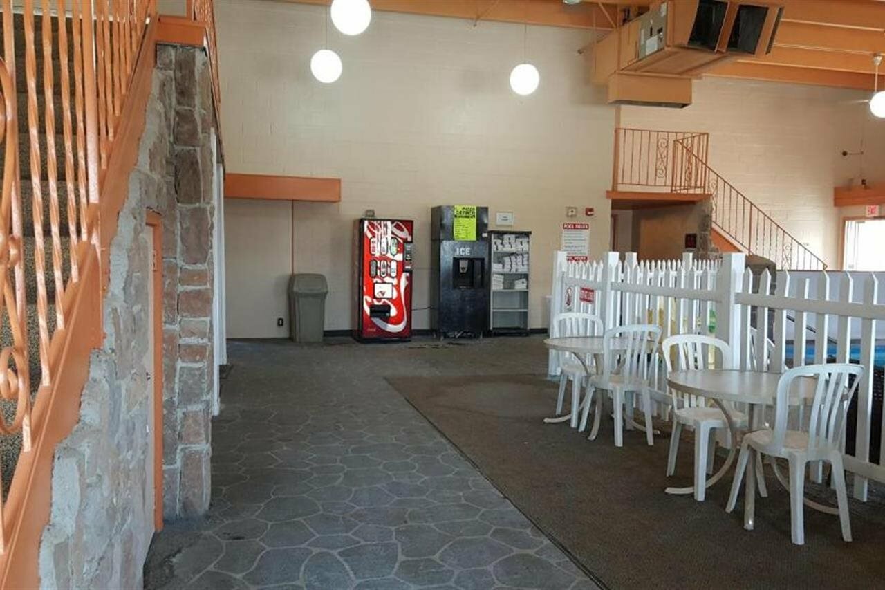 Фото Econo Lodge Grand Forks