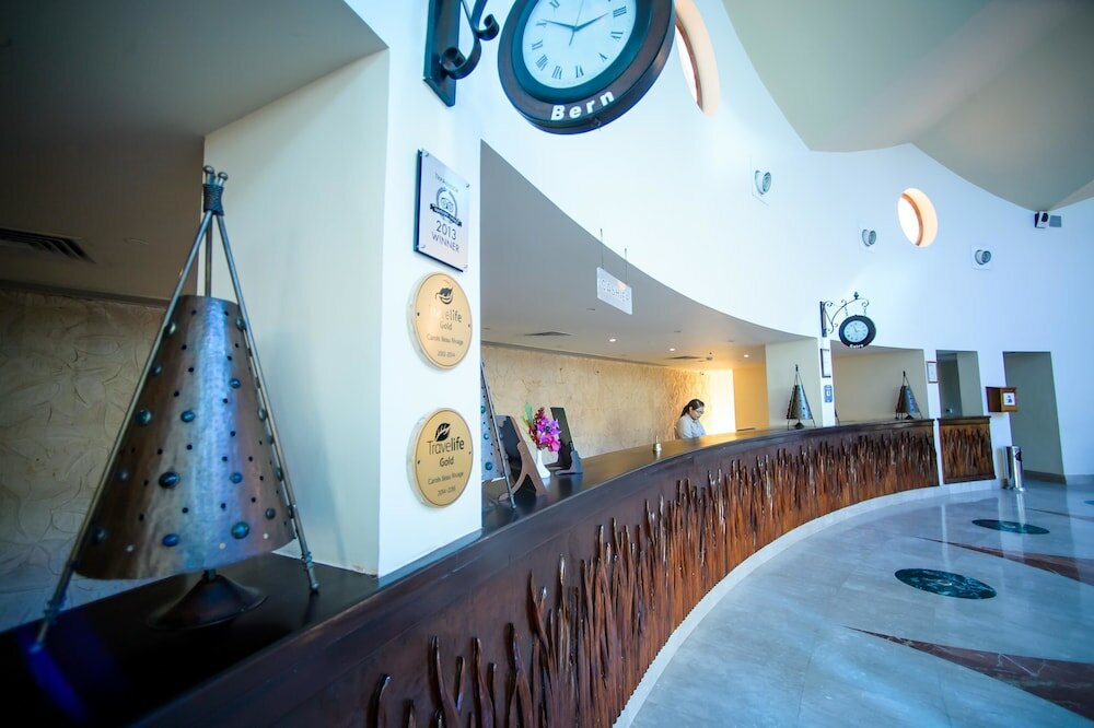 Фото Carols Beau Rivage Hotel